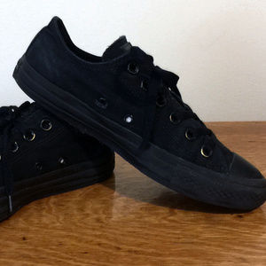 Converse Chuck Taylor Black Monochrome Low Tops